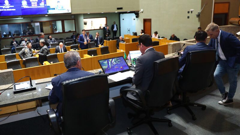 Deputados mantêm dois vetos governamentais