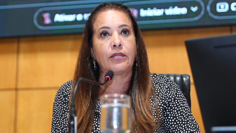 Justiça dá parecer favorável a 18 matérias