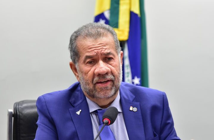 Lupi detalha ações contra fraudes no INSS e parlamentares cobram devolução imediata a aposentados