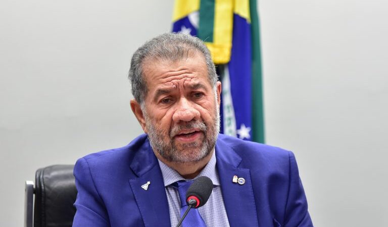 Lupi detalha ações contra fraudes no INSS e parlamentares cobram devolução imediata a aposentados
