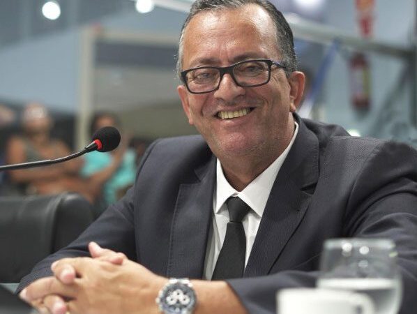 Inclusão e Cidadania: PL de Luiz Emanuel Fortalece Direitos das Pessoas com Deficiência