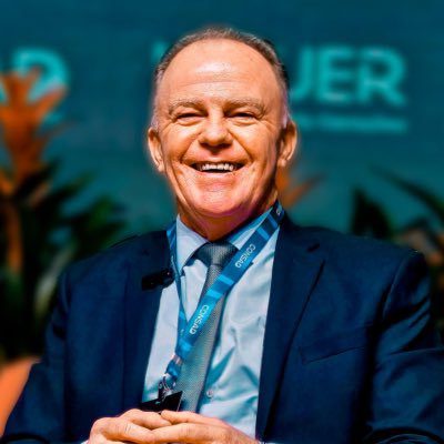 Casagrande lidera corrida para o Senado no Espírito Santo, aponta pesquisa