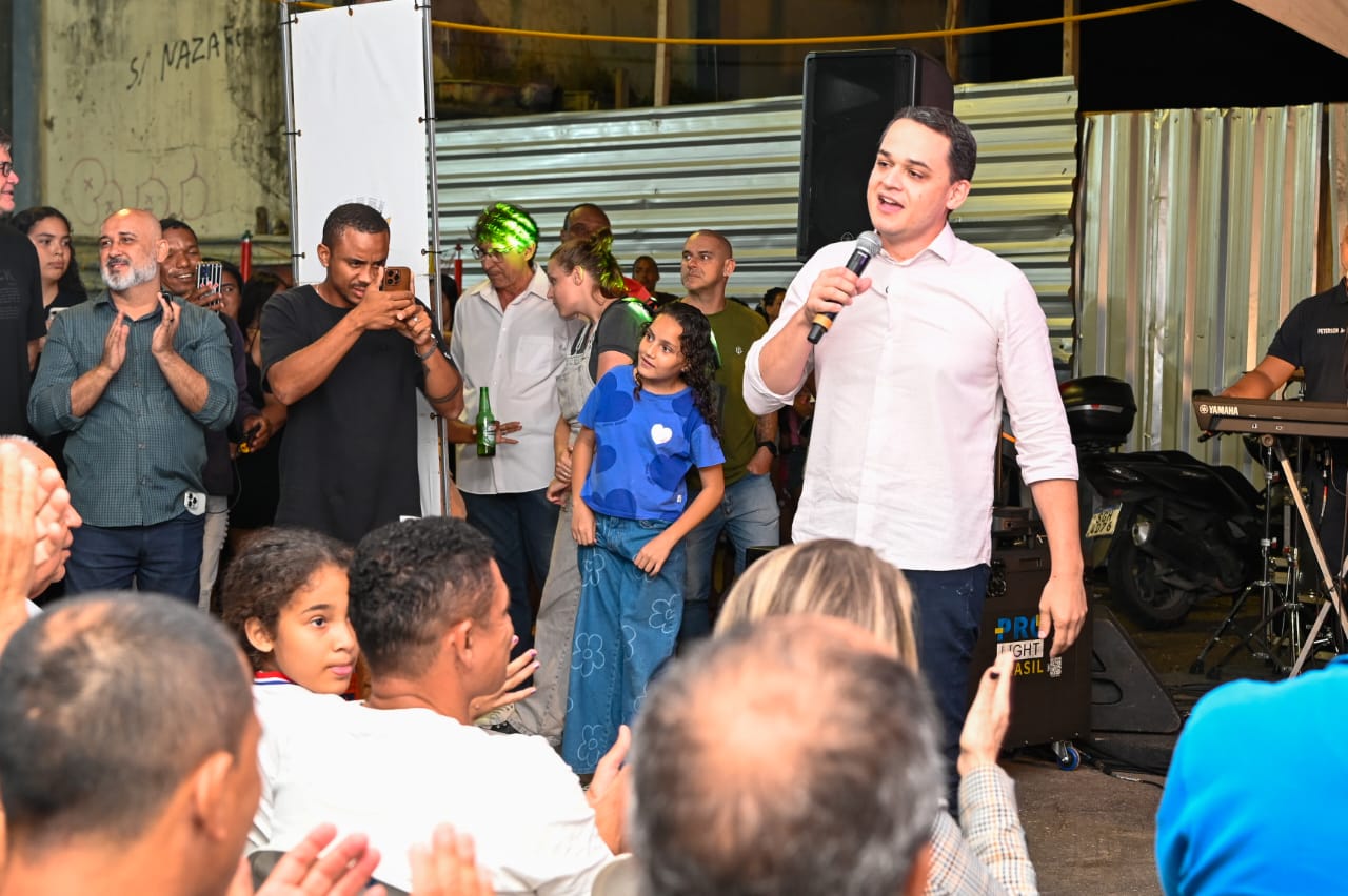Pazolini inaugura novas torres de iluminação no Bairro Jesus de Narareth que ganhará novo Parque