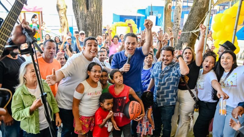 Pazolini inaugura quadra coberta no Bairro Engenharia e encerra espera de 24 anos