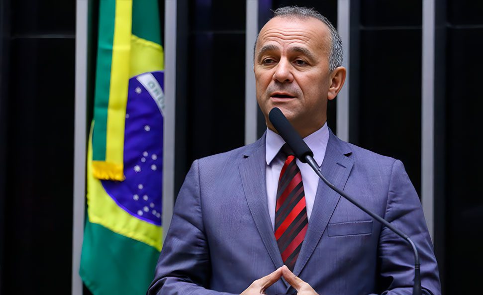 Rumo a 2026: Helder Salomão ajusta o tom e admite “animação total” em entrevista ao Grupo CNBCAST