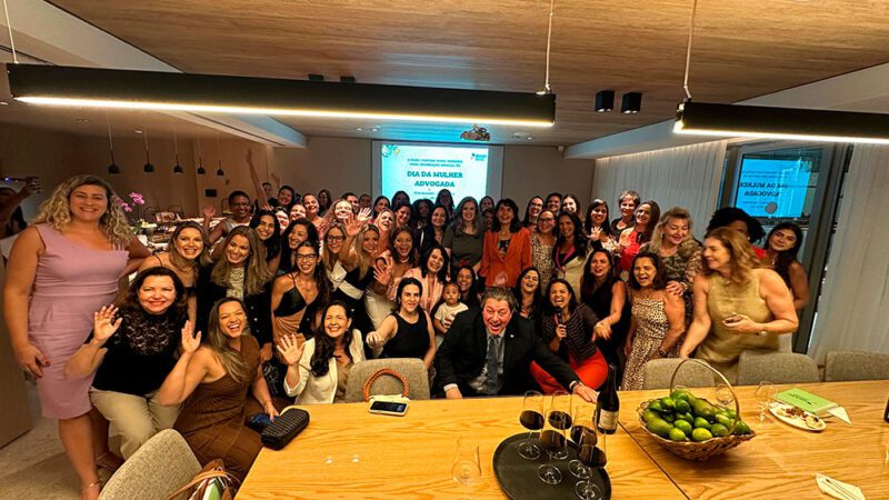 Mulheres que fazem história no direito capixaba recebem a comenda Myrthes Etienne Dessaune