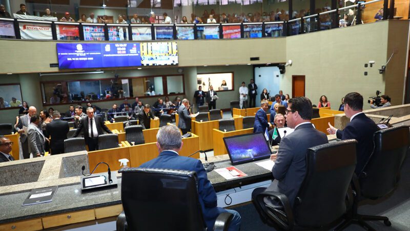 Deputados protocolaram mais de mil projetos de lei em 2025