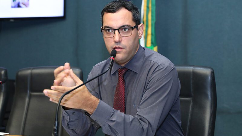 Doenças raras: Dr. Bruno quer fisioterapia para pacientes