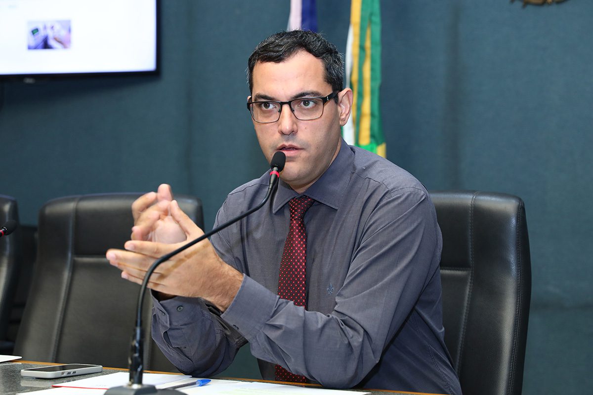 Doenças raras: Dr. Bruno quer fisioterapia para pacientes