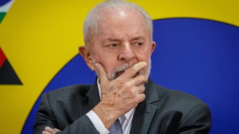 Lula pede tempo ao Congresso para negociar veto aos supersalários
