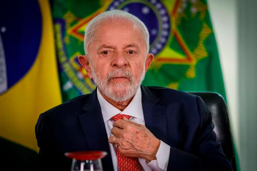 Lula não dispara e enfrenta empate técnico com Flávio, Michelle e Tarcísio