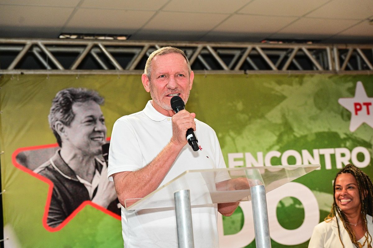 PT ordena entrega de cargos no governo do Espírito Santo