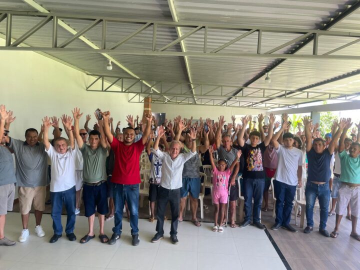 Rumo a 2026: Sérgio Borges demonstra força política em encontro estratégico com lideranças em Guarapari