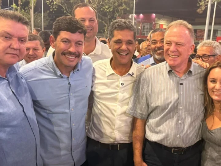 Casagrande minimiza aproximação de Arnaldinho com Pazolini e sela aliança