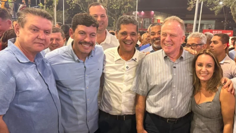 Casagrande minimiza aproximação de Arnaldinho com Pazolini e sela aliança