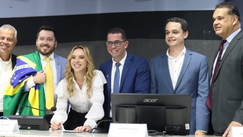 Cris Samorini assume Prefeitura de Vitória e foca no combate ao feminicídio