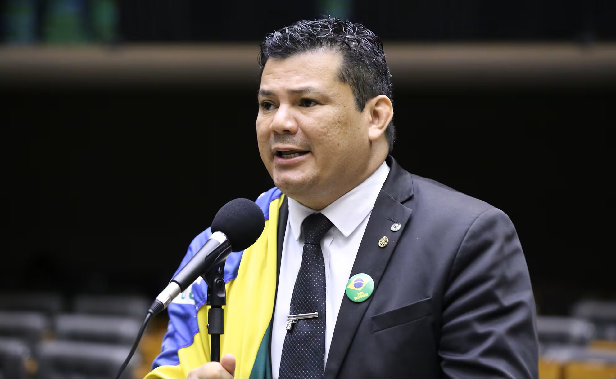 Gilvan da Federal troca líder do PL na Câmara de Vitória