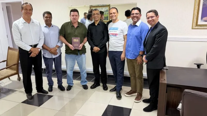 Igreja Universal articula apoio a Ricardo Ferraço