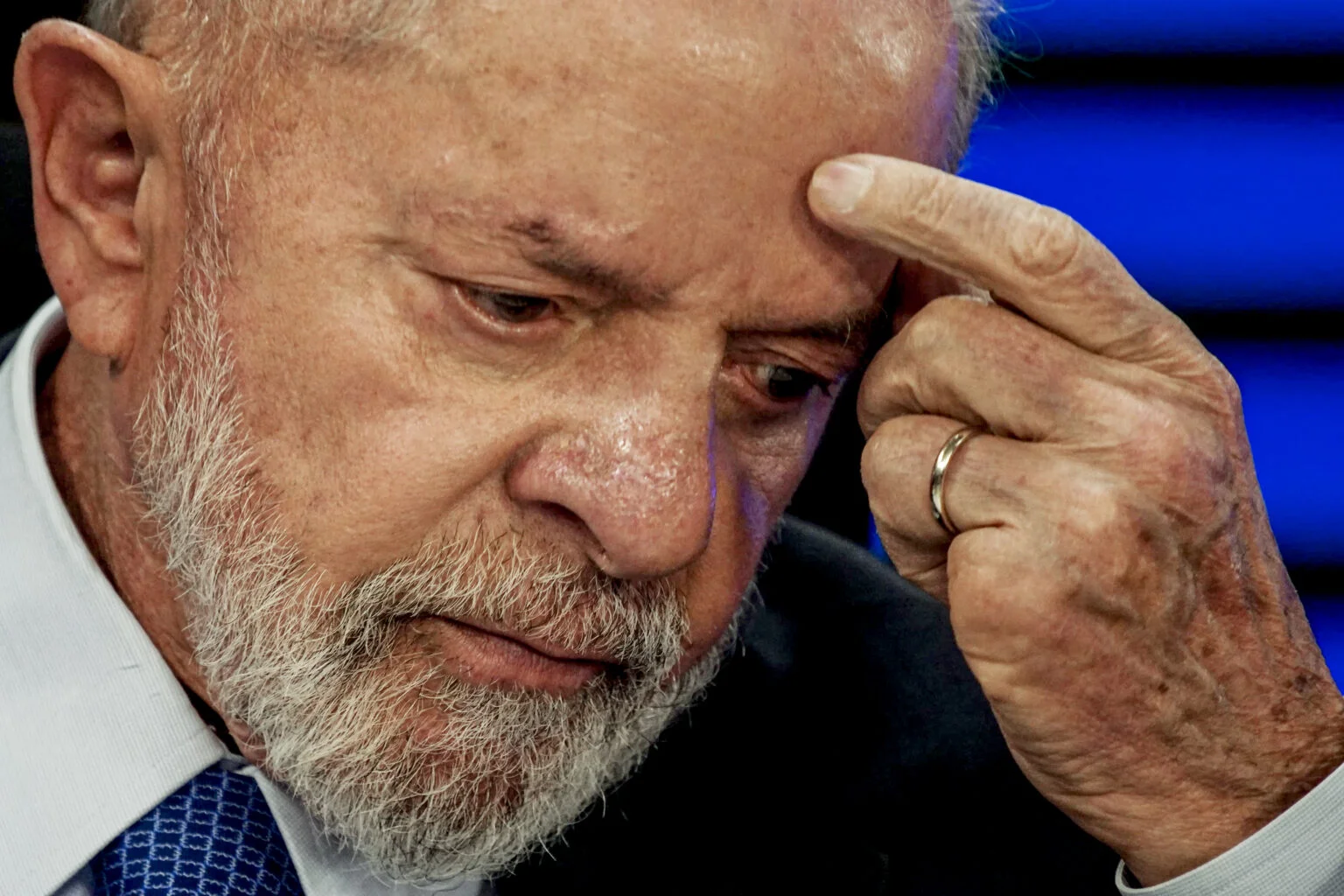 Desaprovação do governo Lula atinge 52% em abril, segundo Quaest