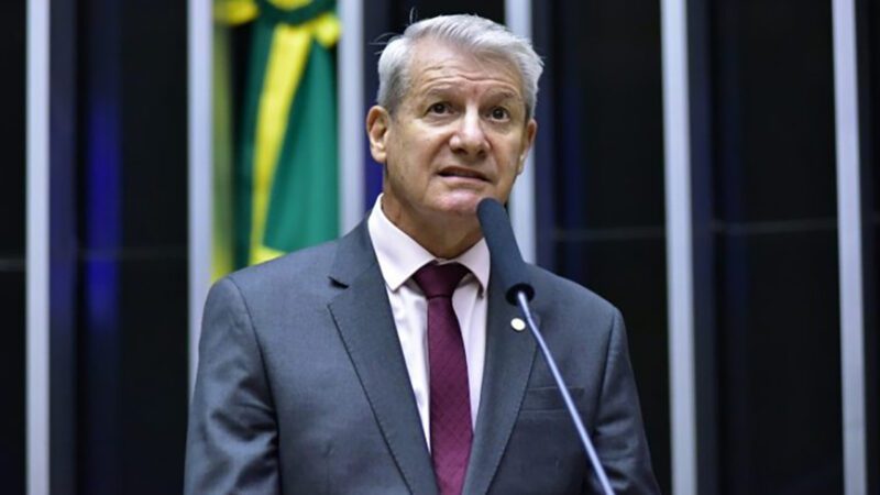 Após recuada, Paulo Folletto considera ser candidato a deputado estadual