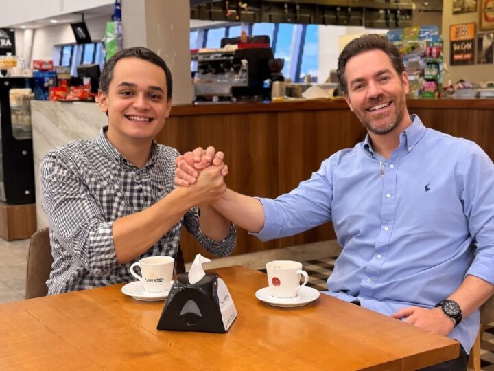 Renzo Vasconcelos fecha apoio a Lorenzo Pazolini e completa aliança no Espírito Santo