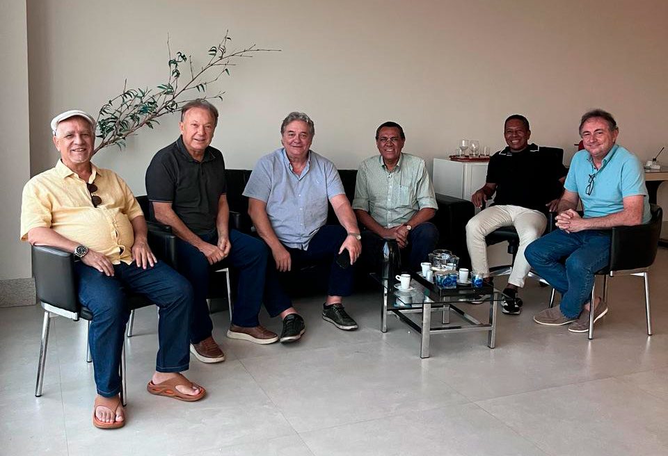 Luiz Paulo Vellozo Lucas amplia articulações em Colatina ao lado de Guerino Balestrassi