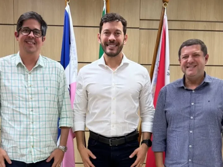 Joel Rangel reassume mandato e Thomaz Tommasi assume secretaria em Vila Velha