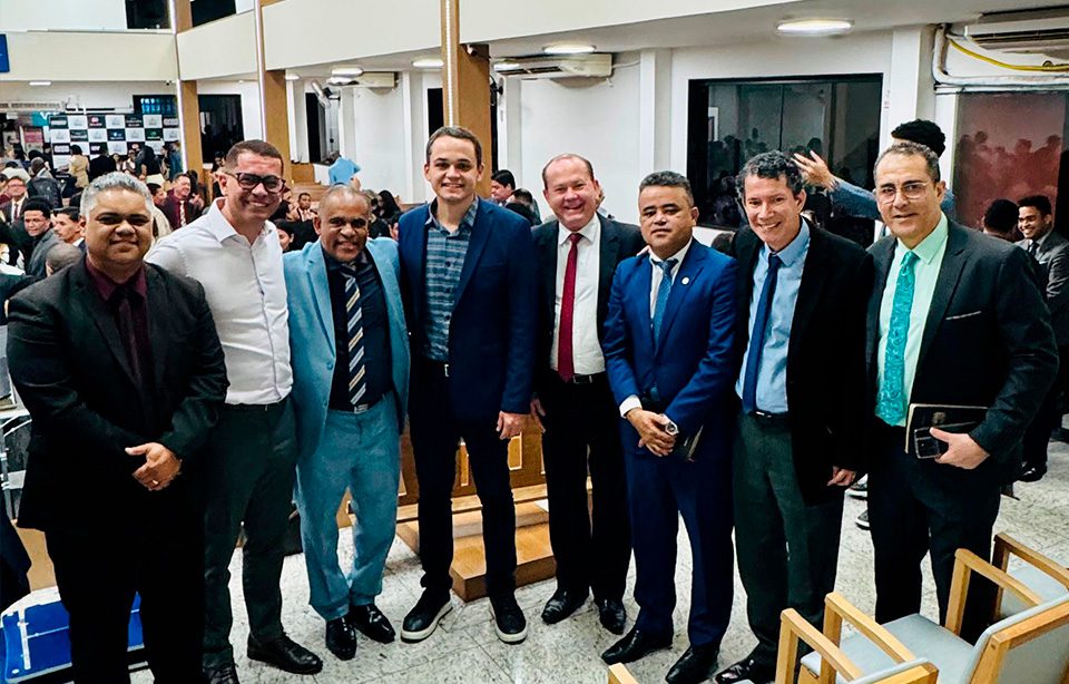 Pazolini participa do Culto de Posse da Diretoria da União de Mocidade das Assembleias de Deus no Espírito Santo – UMADES