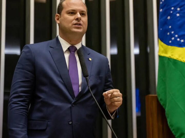 Dr. Victor Linhalis garante ampliação da Tarifa Social de Energia e reforça compromisso com a economia das famílias capixabas