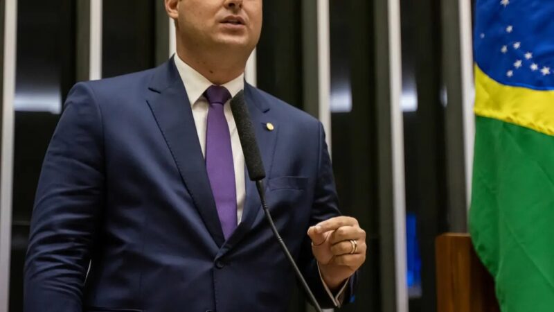 Dr. Victor Linhalis garante ampliação da Tarifa Social de Energia e reforça compromisso com a economia das famílias capixabas