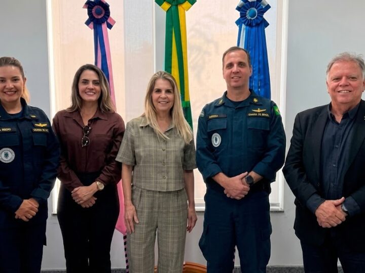 Soraya Manato destaca entrega de lancha que fortalece salvamentos e combate ao tráfico no litoral capixaba