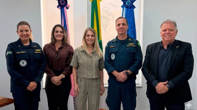 Soraya Manato destaca entrega de lancha que fortalece salvamentos e combate ao tráfico no litoral capixaba