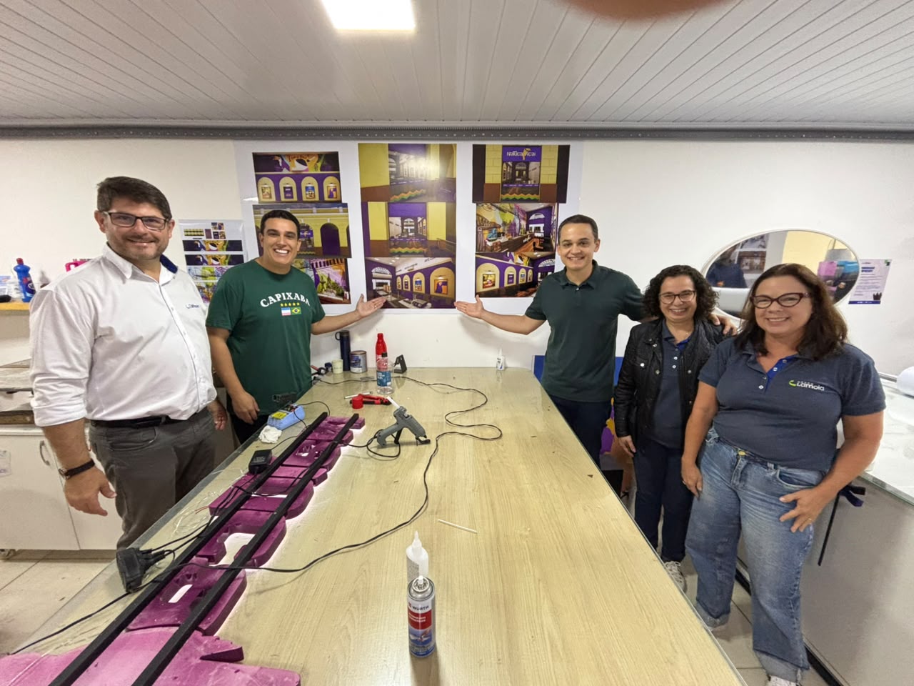 Pazolini e Erick Musso visitam fábrica da Paletitas, em Piúma, e destacam força do empreendedorismo capixaba