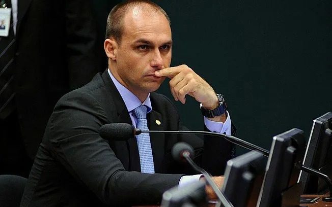 STF começa a julgar ação penal contra Eduardo Bolsonaro por suposta interferência em processos sobre tentativa de golpe
