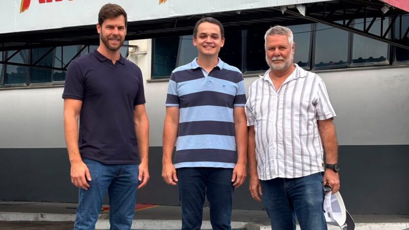 Pazolini visita a Argalit, em Viana, e reforça diálogo com trabalhadores e o setor produtivo