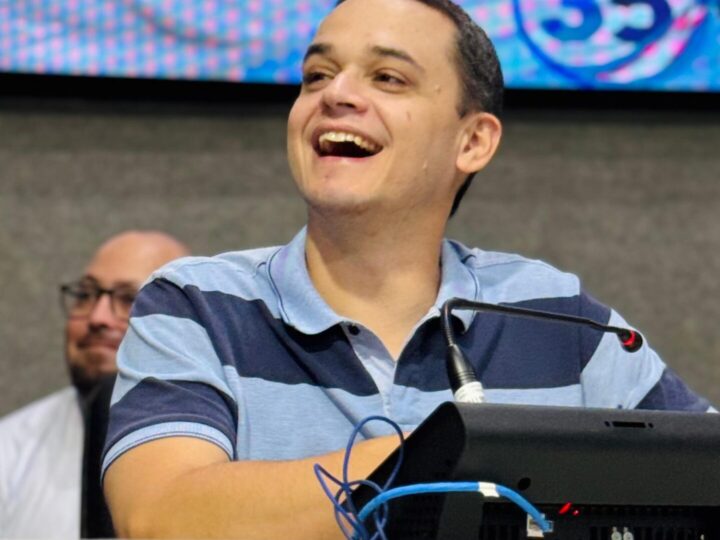 Em convenção, Partido Democrata oficializa apoio a Lorenzo Pazolini