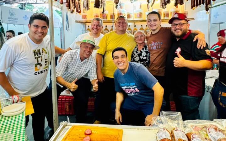 Pazolini participa da 51ª Festa da Banana e do Leite e destaca a força do agronegócio capixaba