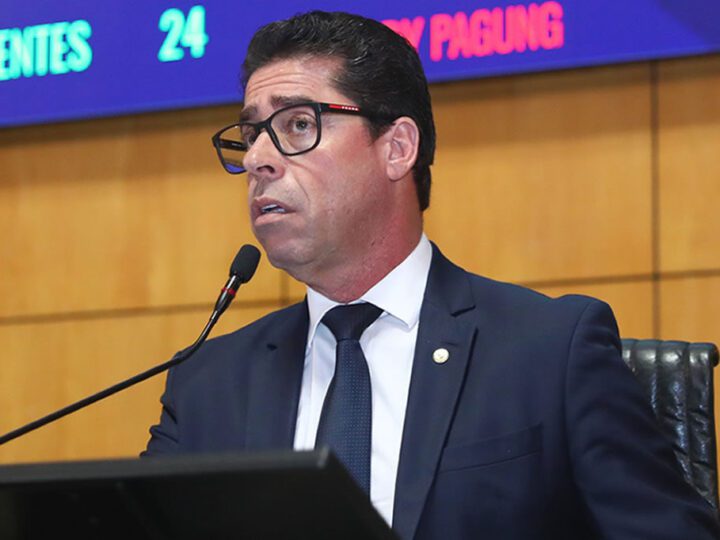 Ales reduz ritmo e deixa LDO 2027 pendente