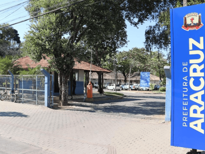Aracruz abre seleção para professores com salários de até R$ 3,5 mil