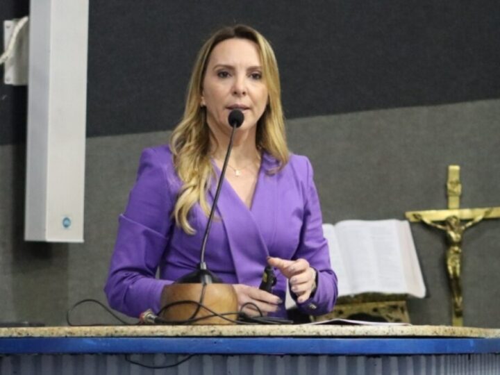 Câmara de Vitória aprova LDO 2027 após crise com a Prefeitura