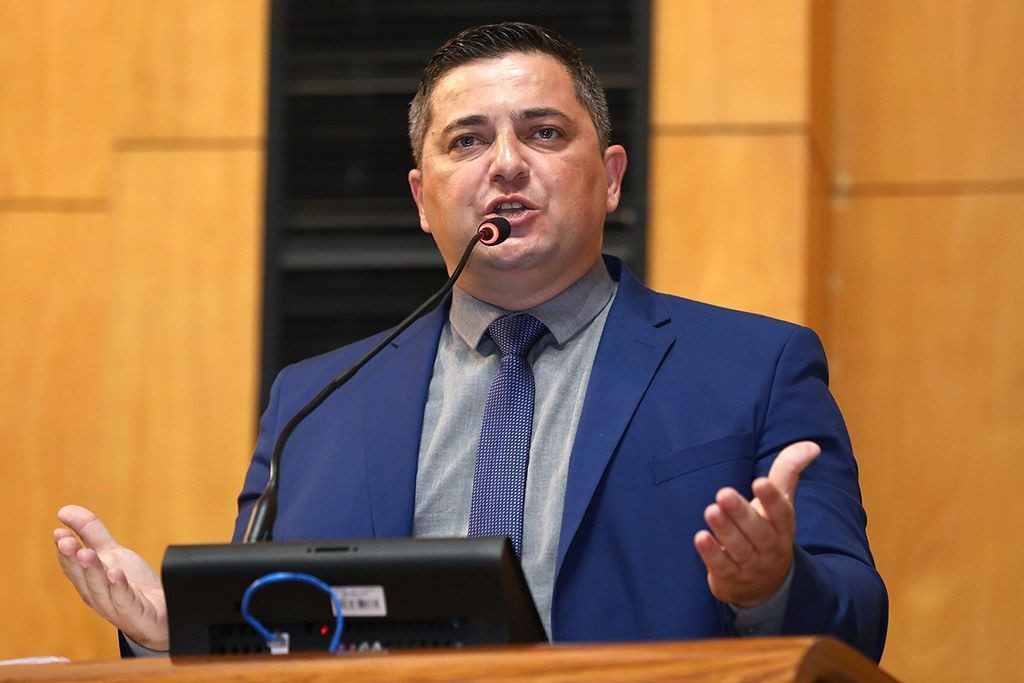 DC se aproxima de Ricardo Ferraço para disputa ao governo do ES