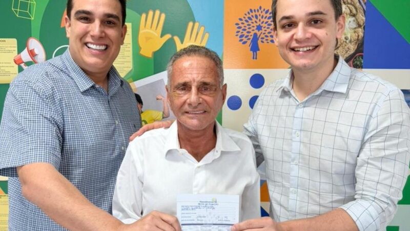 Manato troca Senado por vaga na Câmara dos Deputados