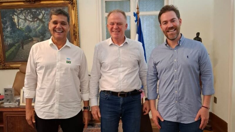 Renzo negocia espaço para o PSD na chapa de Ferraço