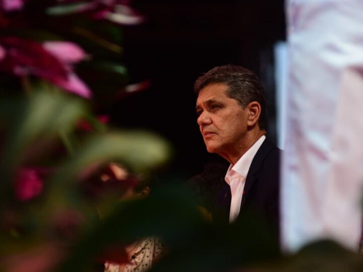 Ricardo Ferraço diz que decidirá sozinho o vice para 2026