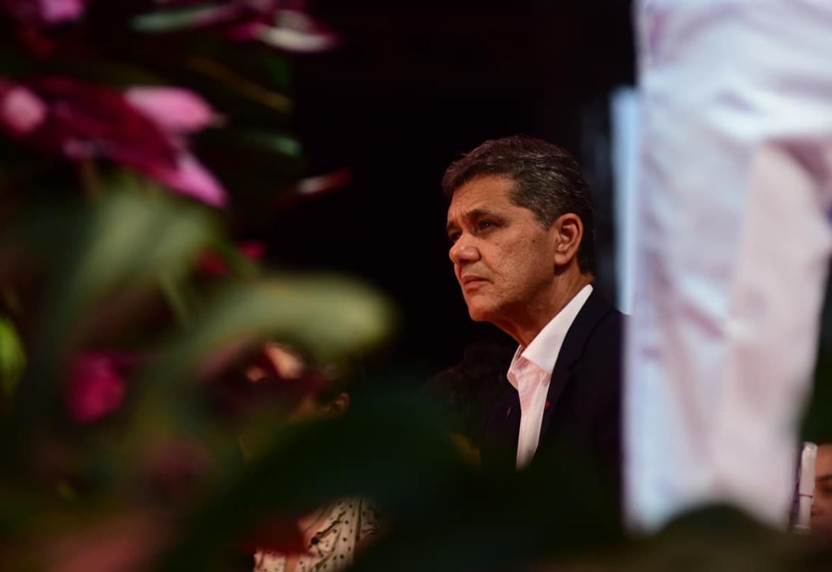 Ricardo Ferraço diz que decidirá sozinho o vice para 2026