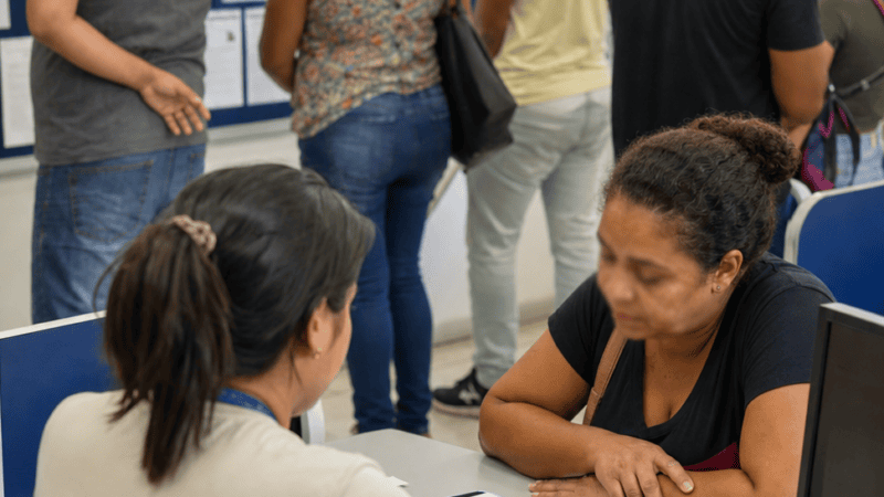 Sine do ES abre a semana com mais de 6,4 mil vagas de emprego