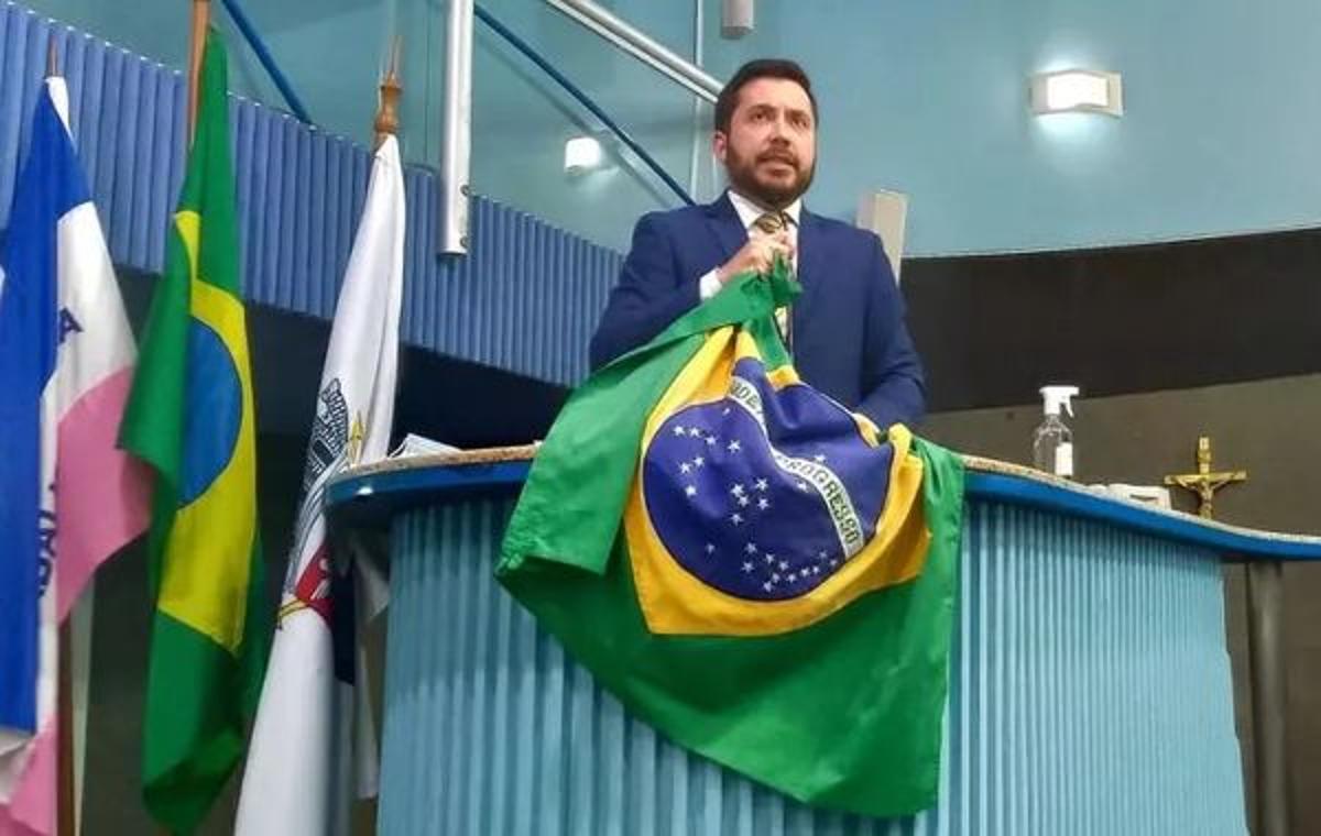 Vereador de Vitória é condenado por ofensas a jornalista