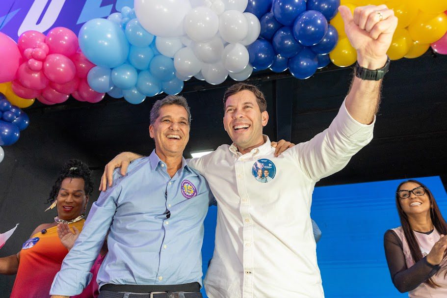 Arnaldinho lança candidaturas  de Ferraço e Casagrande durante encontro político em Vila Velha