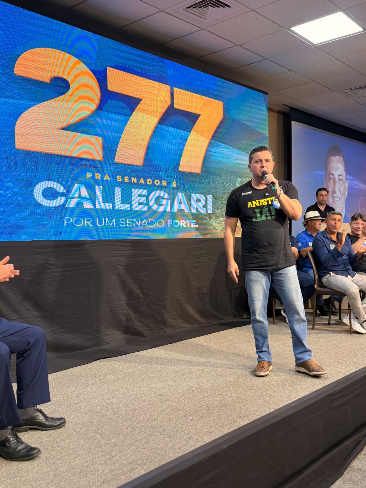 Callegari mostra força em lançamento da campanha ao Senado e aposta em pautas conservadoras e leis aprovadas no ES