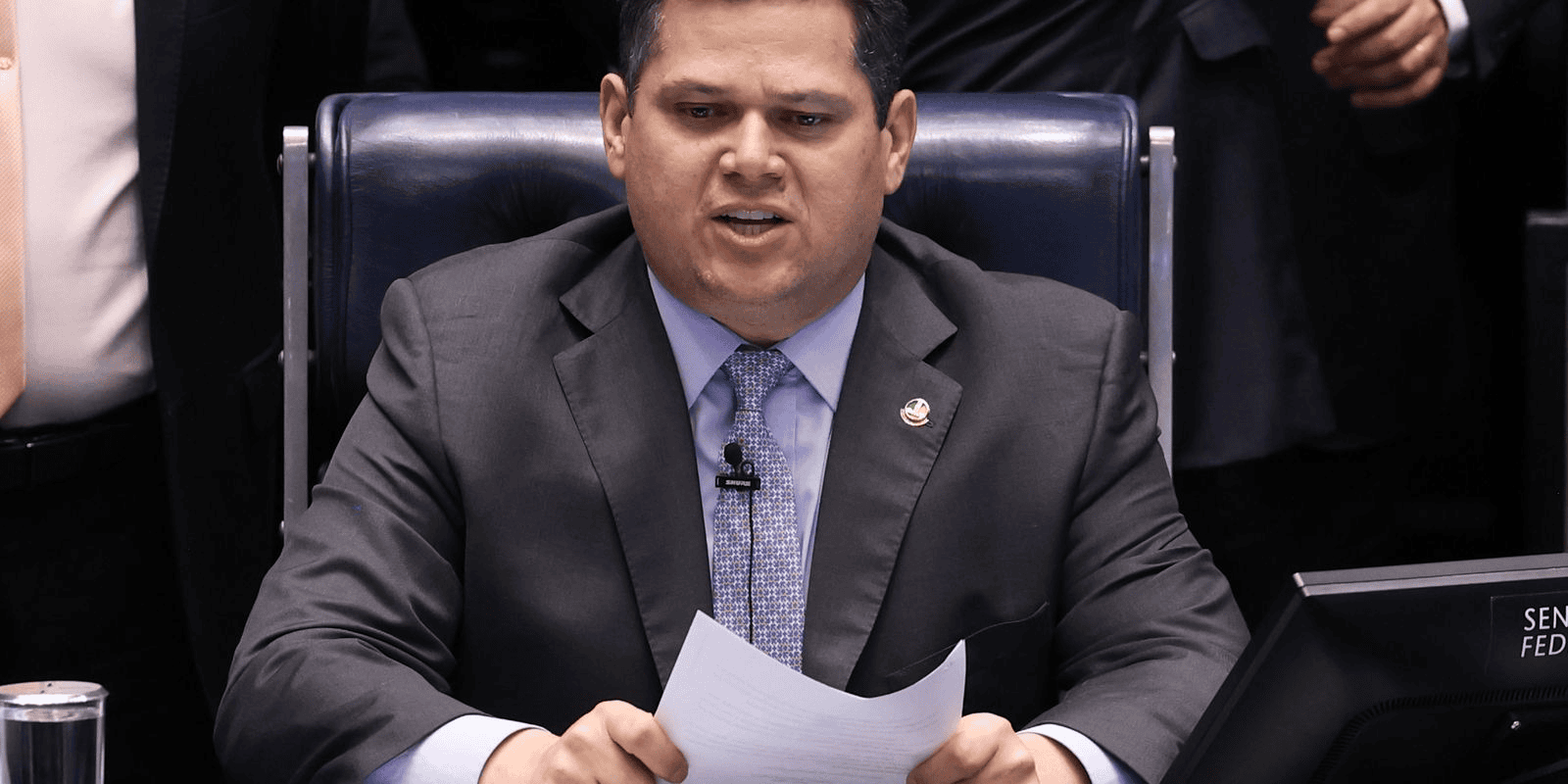 Governo pede comissão sobre MP das Blusinhas